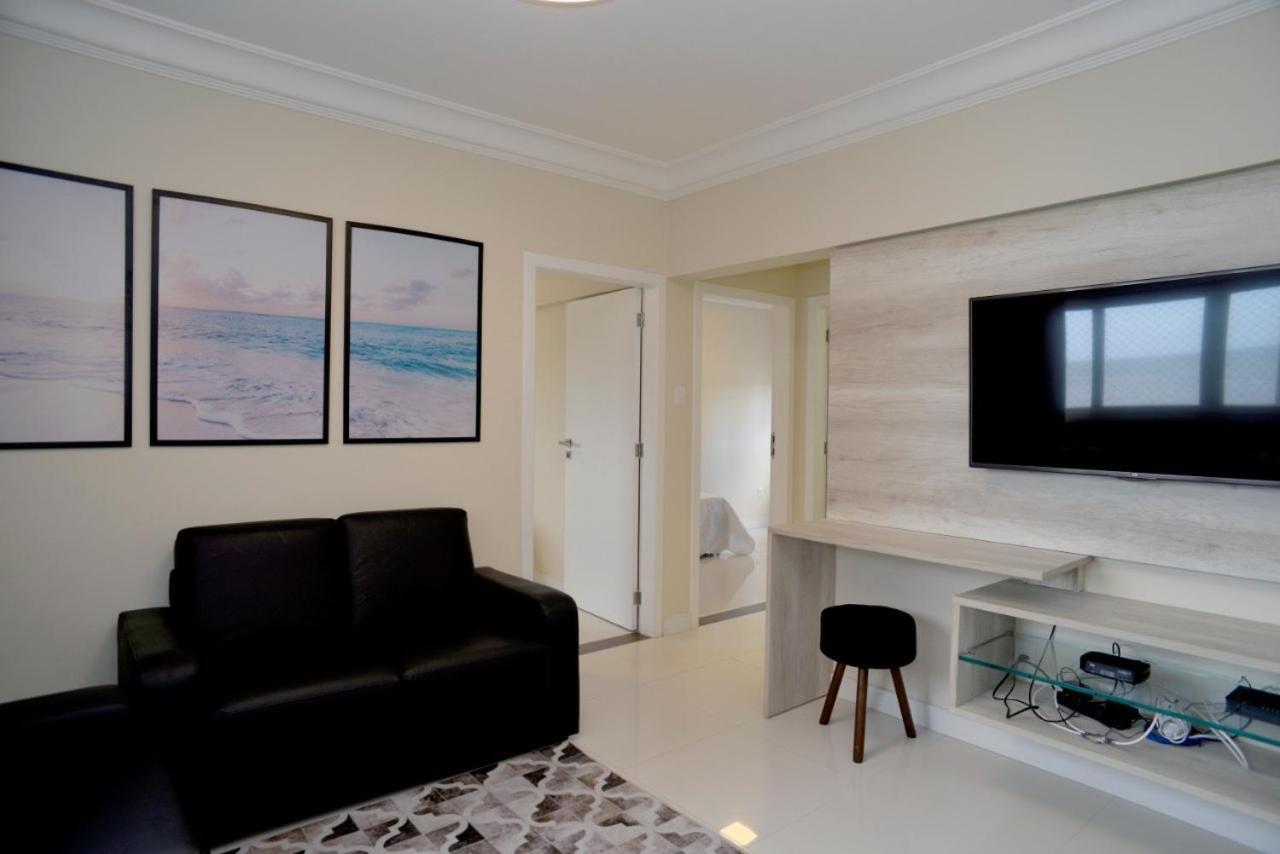 Apartamento FRENTE MAR PÉ NA AREIA, na Av Atlântica Balneário Camboriú Exterior foto